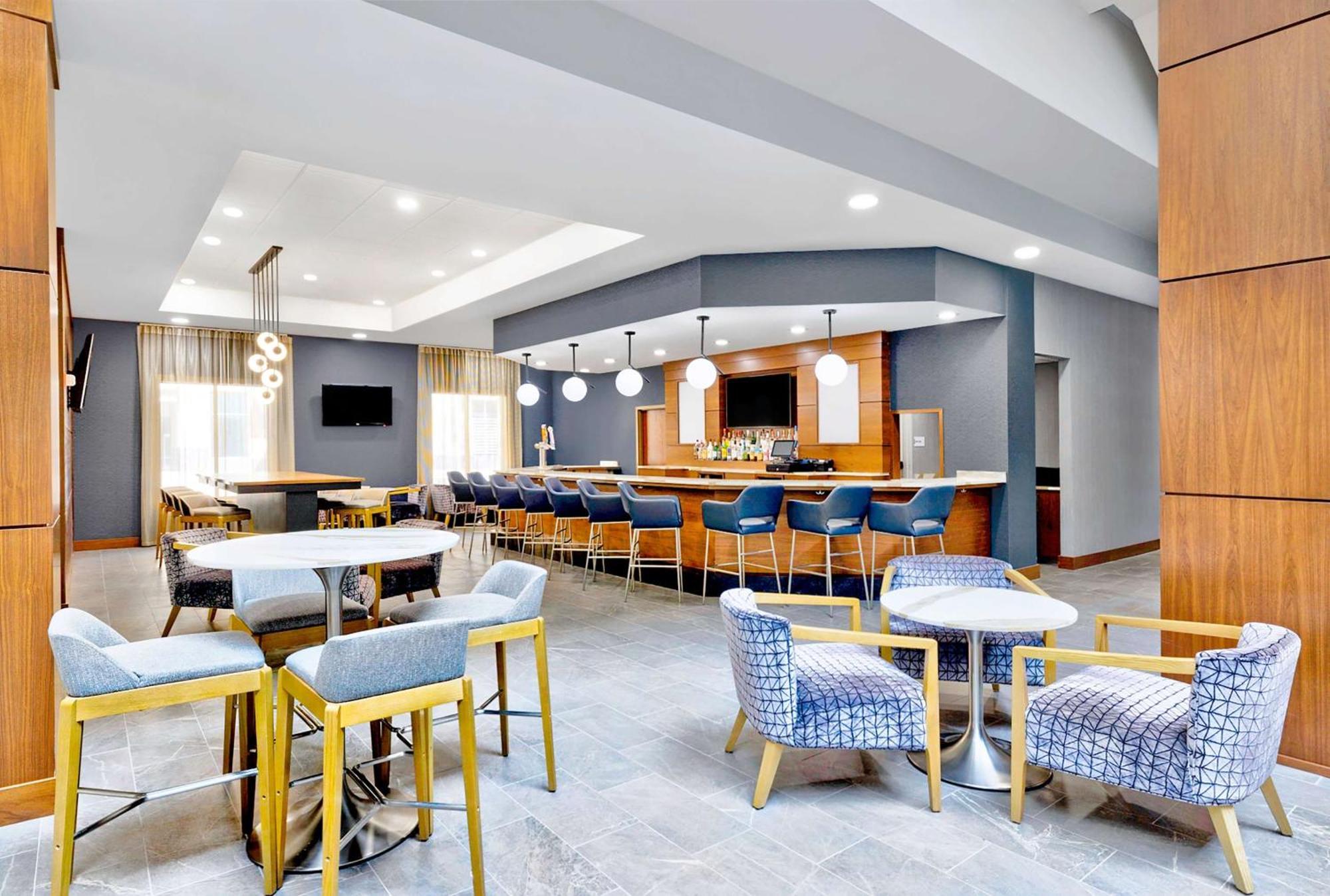 Doubletree By Hilton Davenport Hotel Kültér fotó